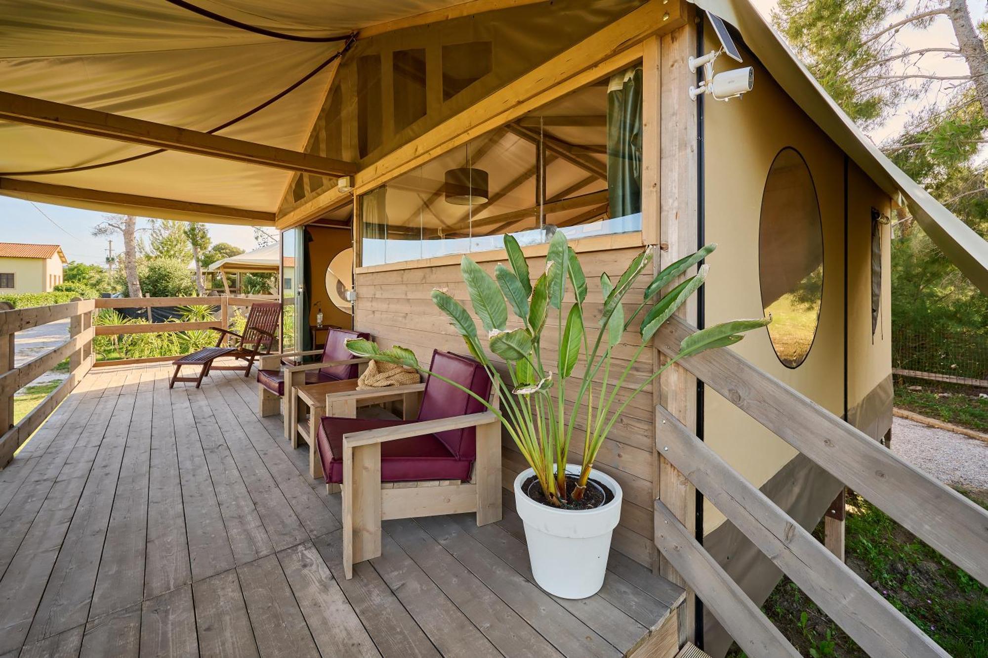 Suite Glamping Vicino Al Mare Piombino Buitenkant foto